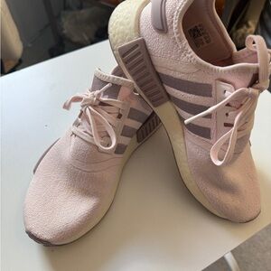 Adidas Women's Light Pink Sneakers